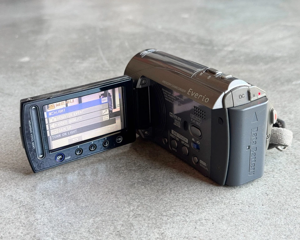 JVC GZ-MS100 Camcorder Silver Y2K CCD Digital Video Camera 2008 - TESTED - Image 2 of 4