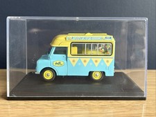 Oxford Diecast 1:43 Scale Bedford CA Van Wall?s Ice Cream, CA002
