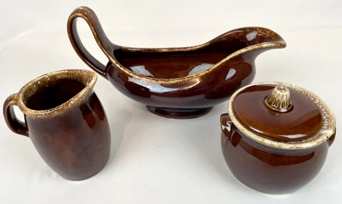 VINTAGE HULL BROWN DRIP CREAMER & SUGAR .. GRAVY BOAT