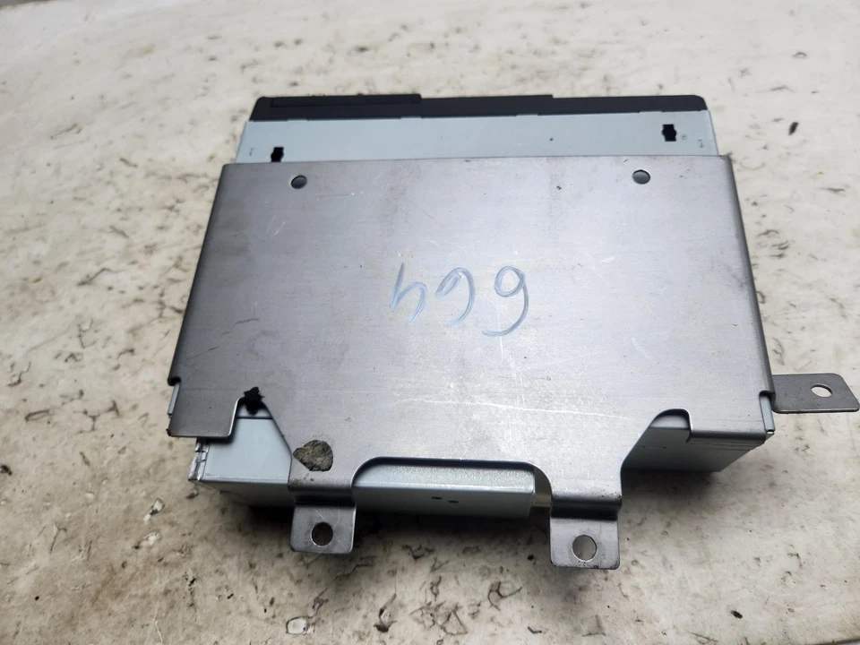 RANGE ROVER CD CHANGER 6 DISK AH42-18C830-AA 4.4 TDV8 L322 2010 - 2013 - Image 4 of 4