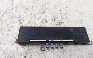 AUDI A6 4F2, C6 Antennenverstärker  4F9035225D 2.39 Petrol 2005 28690634