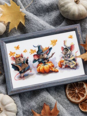 RIOLIS Counted Cross Stitch Kit 2241 Spooky Mouse Trio - Cute Halloween Mice