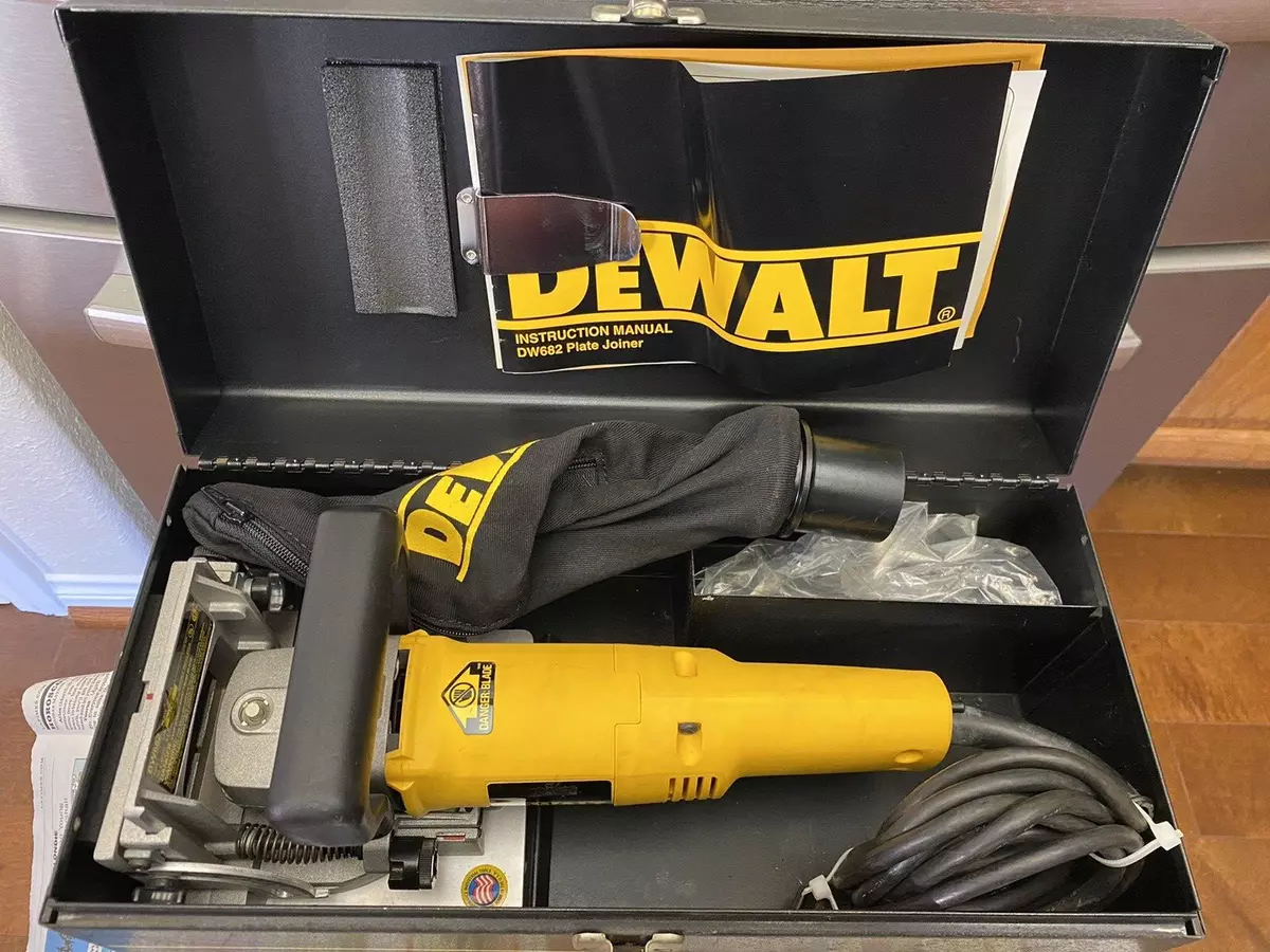 DeWalt DW682K Plate Joiner Kit