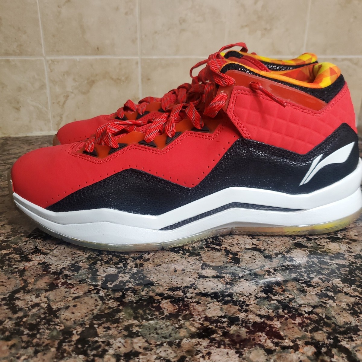 WoW 3.0 Code Red Shoes Size 13 WITH BLACK BAG | eBay display picture 1