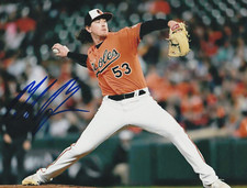 MIKE BAUMANN  BALTIMORE ORIOLES  ACTION SIGNED 8x10