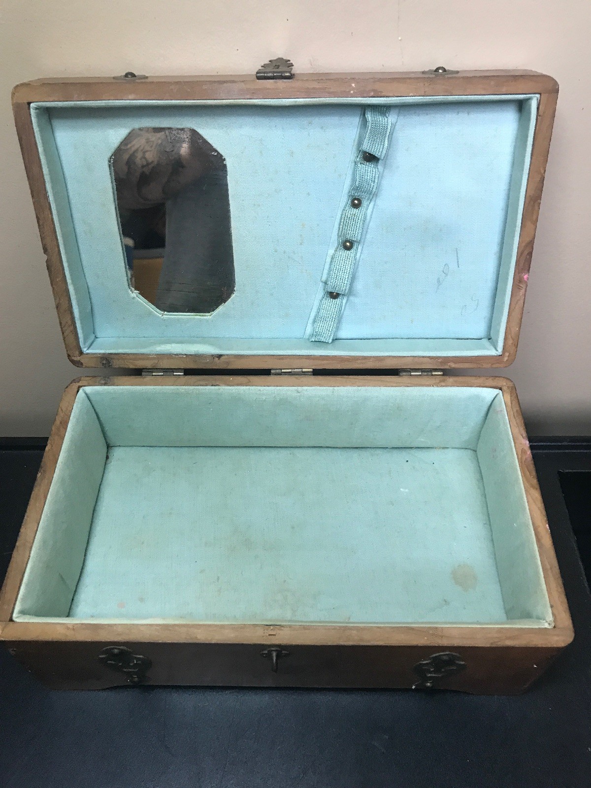 Vintage Jewelry Box McGraw Box Company NY. Rounded Treasure Chest Top