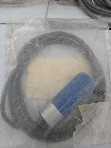 ALLEN BRADLEY 871C-C10S30 Ser A Inductive Proximity Switch Sensor. - 第 1/2 張圖片
