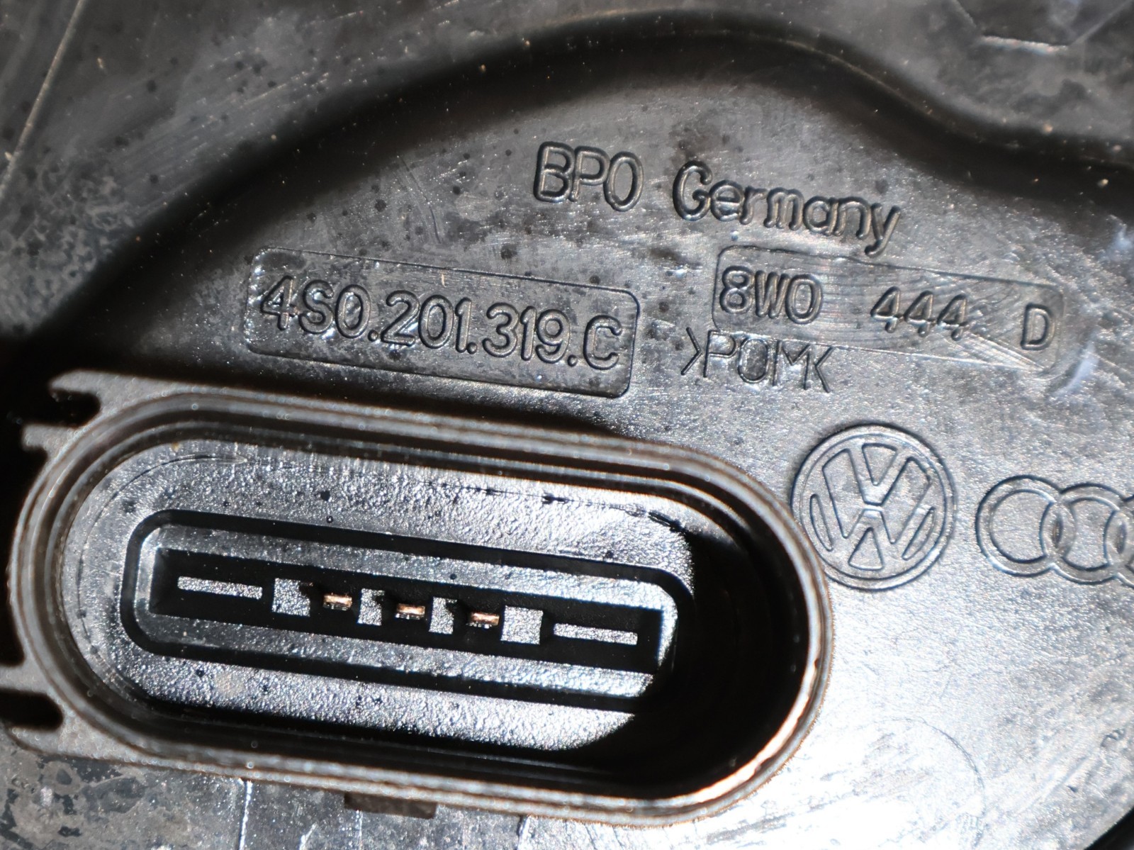 Audi R8 2017-2023 REAR+LEFT Fuel tank P/N 14781