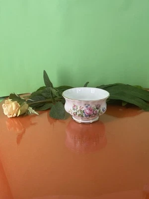 Royal Albert England Moss Rose Zuckerschale Dose Porzellan mit Goldrand - Bild 1 von 4