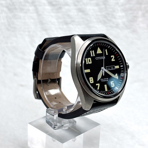 Citizen Eco-Drive BM8560-29E Jour Date Blk Argent Rond Titane Solaire Montre - Photo 2 sur 7