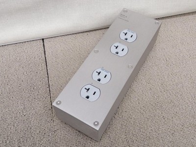 Acoustic Revive RTP-4 Power Box 4-outlet Aluminum Alloy High-Quality Audio