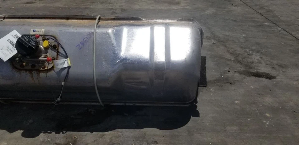 94 CHEVY CORVETTE C4 GASOLINE FUEL TANK ASSEMBLY Foto 2 de 4