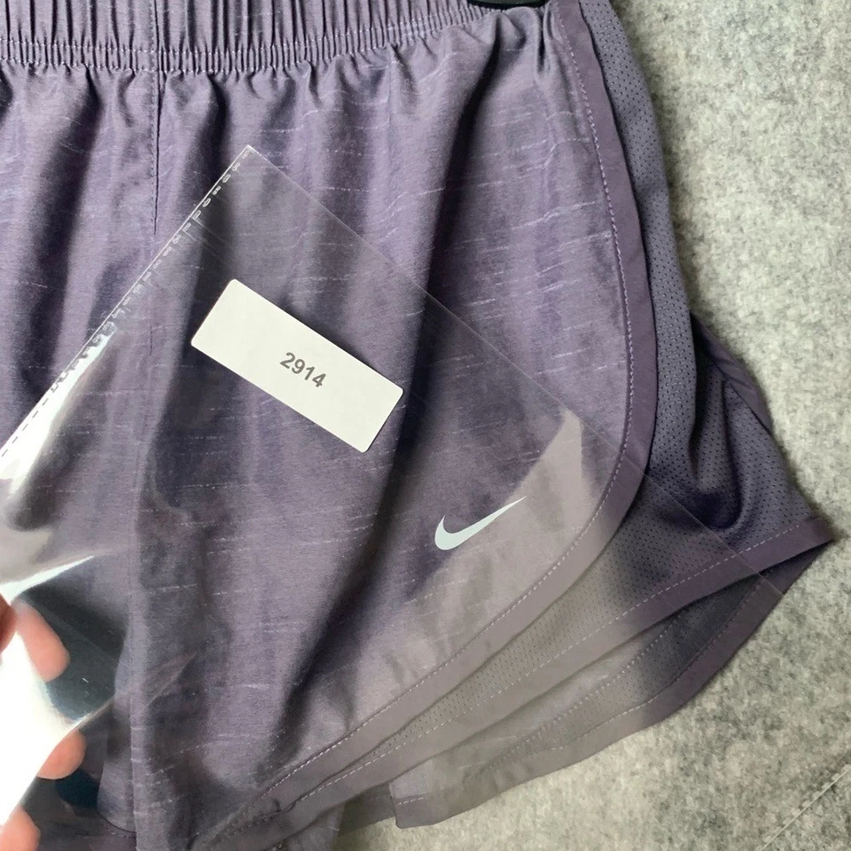Nike Mujer Talla Pequeña Dri Fit Atlético Correr Forrado Pantalones Cortos Foto 4 de 4