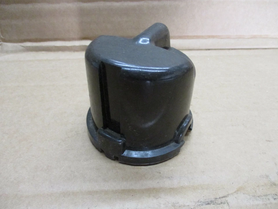 Vintage Early MG MGB Distributor Cap    AD3 - Image 2 of 4