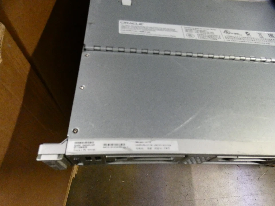 Sun Oracle ZFS Storage ZS3-ES Appliance 256GB RAM 2x Xeon E5-2658 2.1GHZ NO SSD - Image 3 of 4