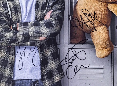 TED (TV SERIES): MAX BURKHOLDER, SCOTT GRIMES +1 CAST SIGNED 11x17 POSTER SWAU - Picture 3 of 6
