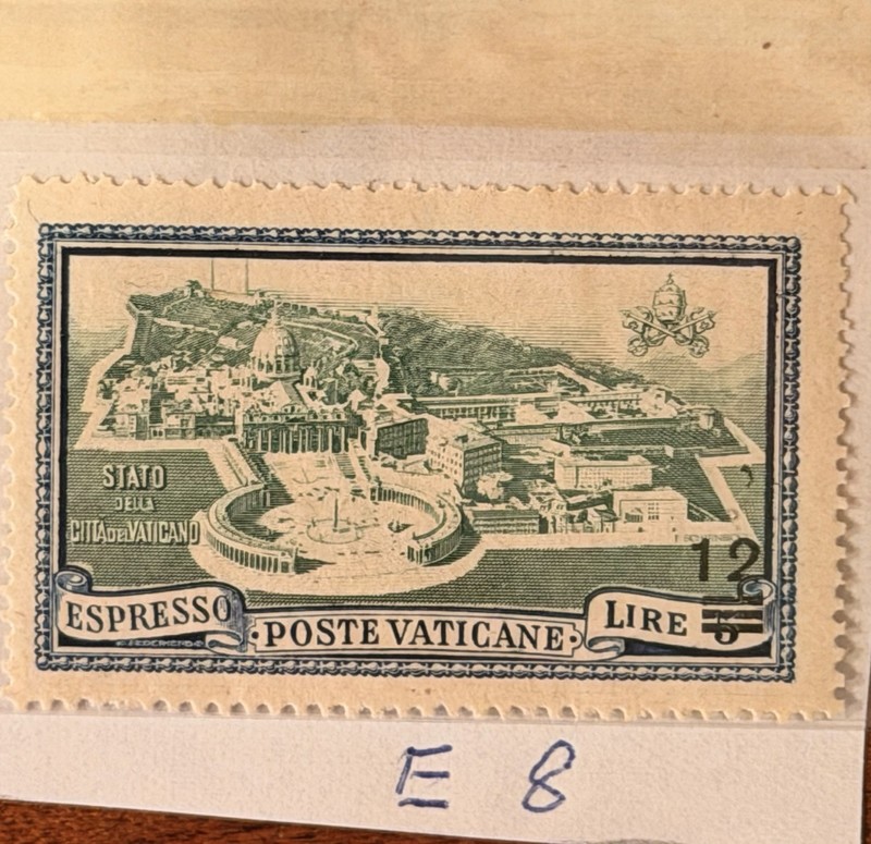 Vatican Special Delivery Stamps 6 Lire 12 Lire Green Red Blue Architecture