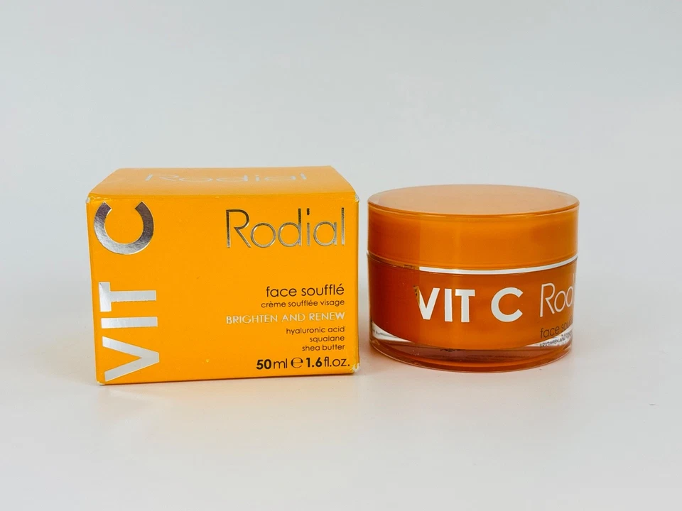 Crema facial Rodial Vit C souffle iluminar y renovar manteca de karité de escualano 50 ml/1,6 oz Foto 4 de 4