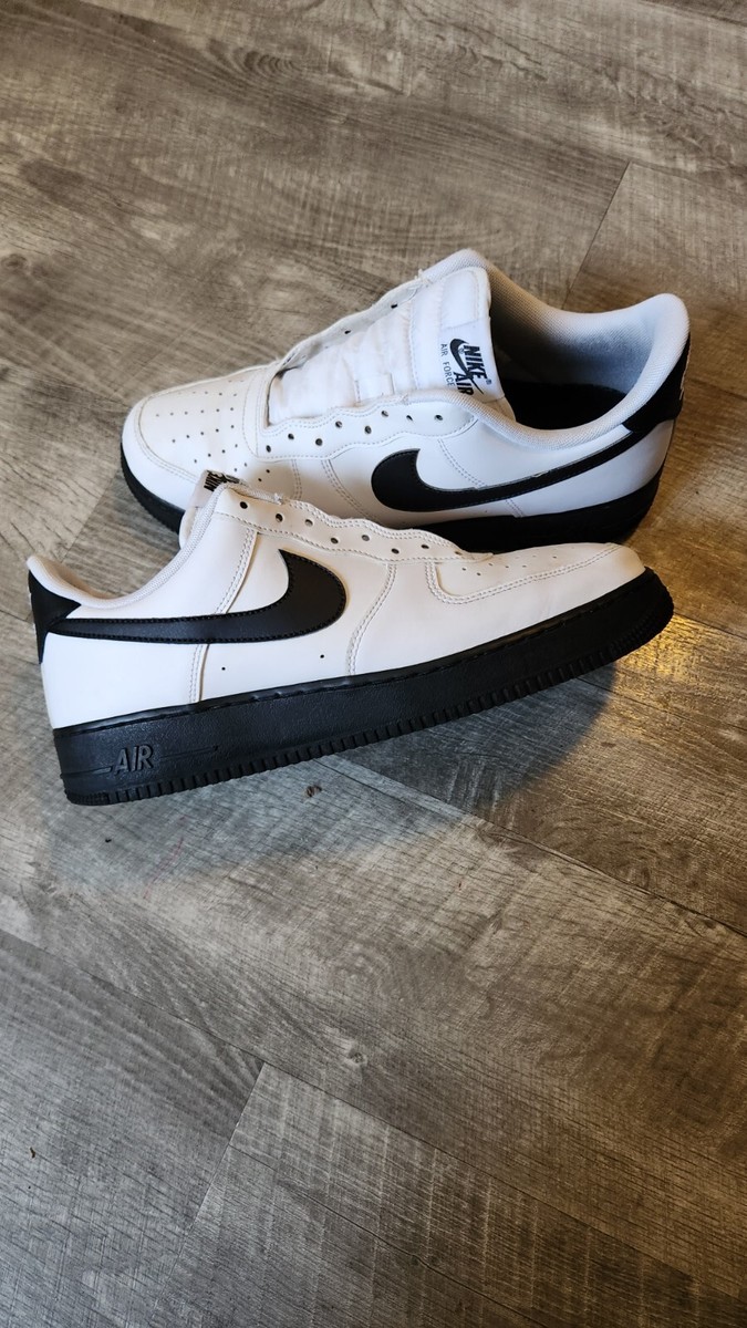 Nike SIZE 10.5 Mens Air Force 1 Low White Black 2020 Shoes
