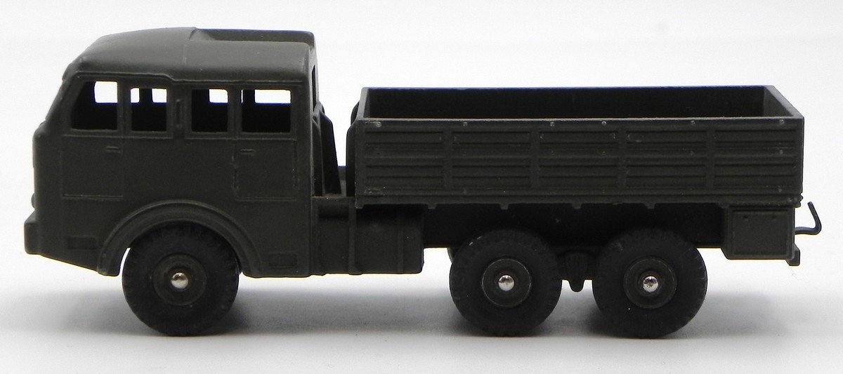 Dinky Toys 1:43 - Véhicule militaire miniature (2) - 80D Camion