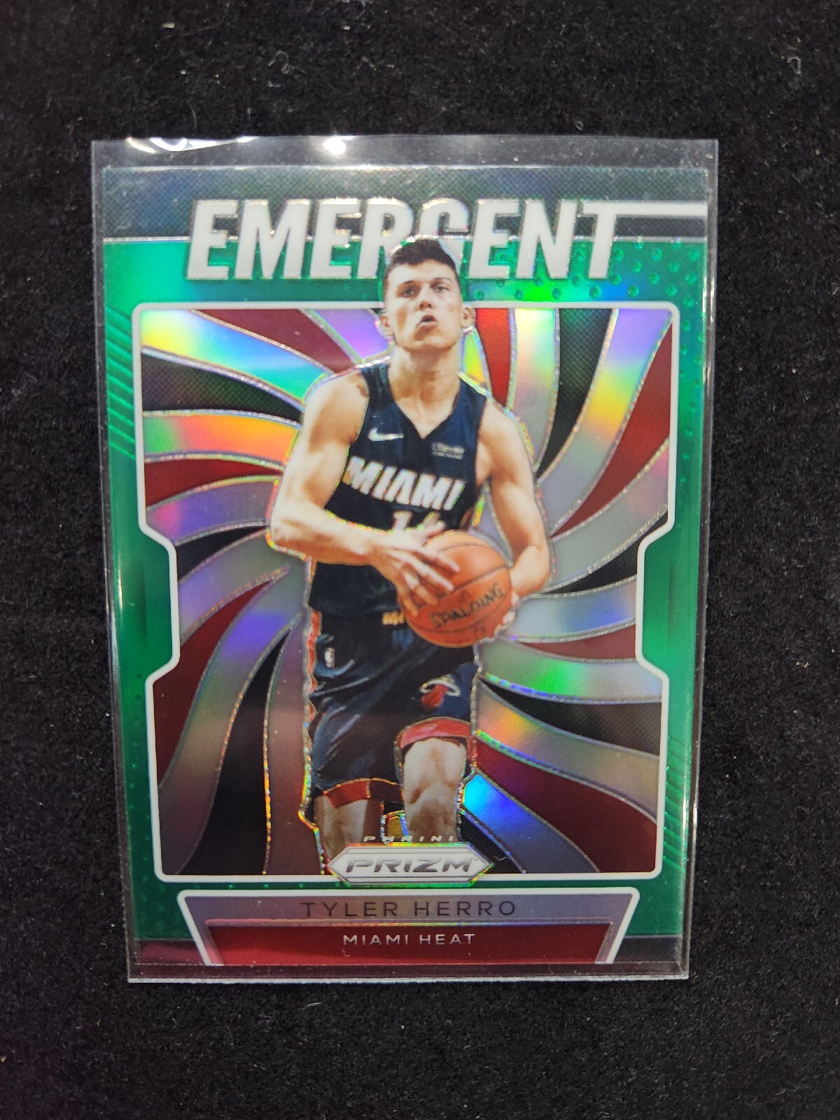 2019-20 Panini Prizm - Emergent Green Prizm #5 Tyler Herro (RC)