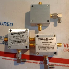 One MINI-CIRCUITS ZFM-3H-S+ RF SMA Splitter / Combiner