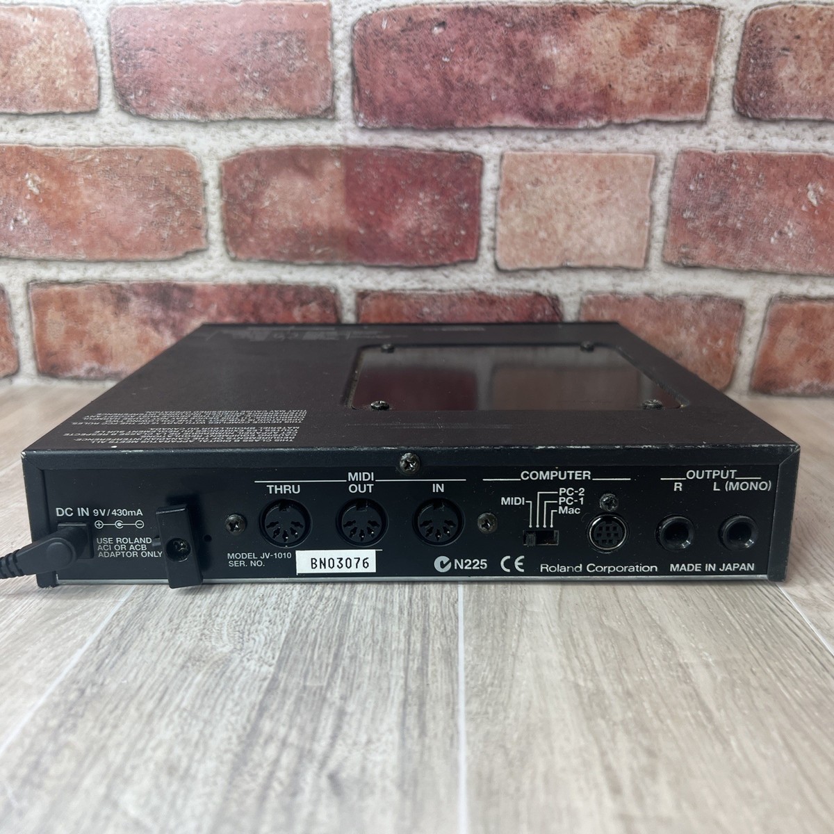 Roland JV-1010 64- Synthesizer Module Session Expander w/ Adapter