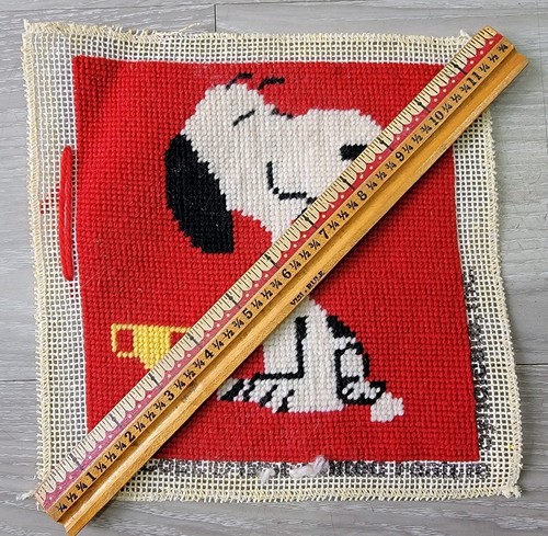 De Colección Peanuts Snoopy Punta de Aguja 9x9 Trofeo Oro Rojo Dibujos Animados Retro Artesanía Arte de Pared - Imagen 7 de 9