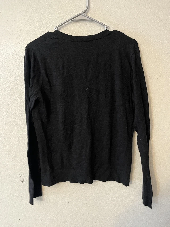 Cárdigan grande negro con botones 7th Avenue Design Studio New York & Co para mujer Foto 2 de 4