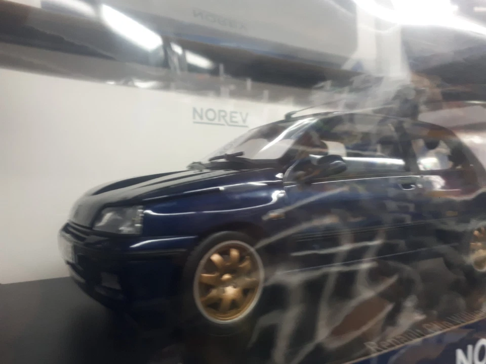 Norev 1:18 185230 Renault Clio Williams 1993 - Immagine 2 di 4