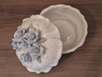 Trinket Dish White With Blue Roses Lid  Porcelain 3'' Japan