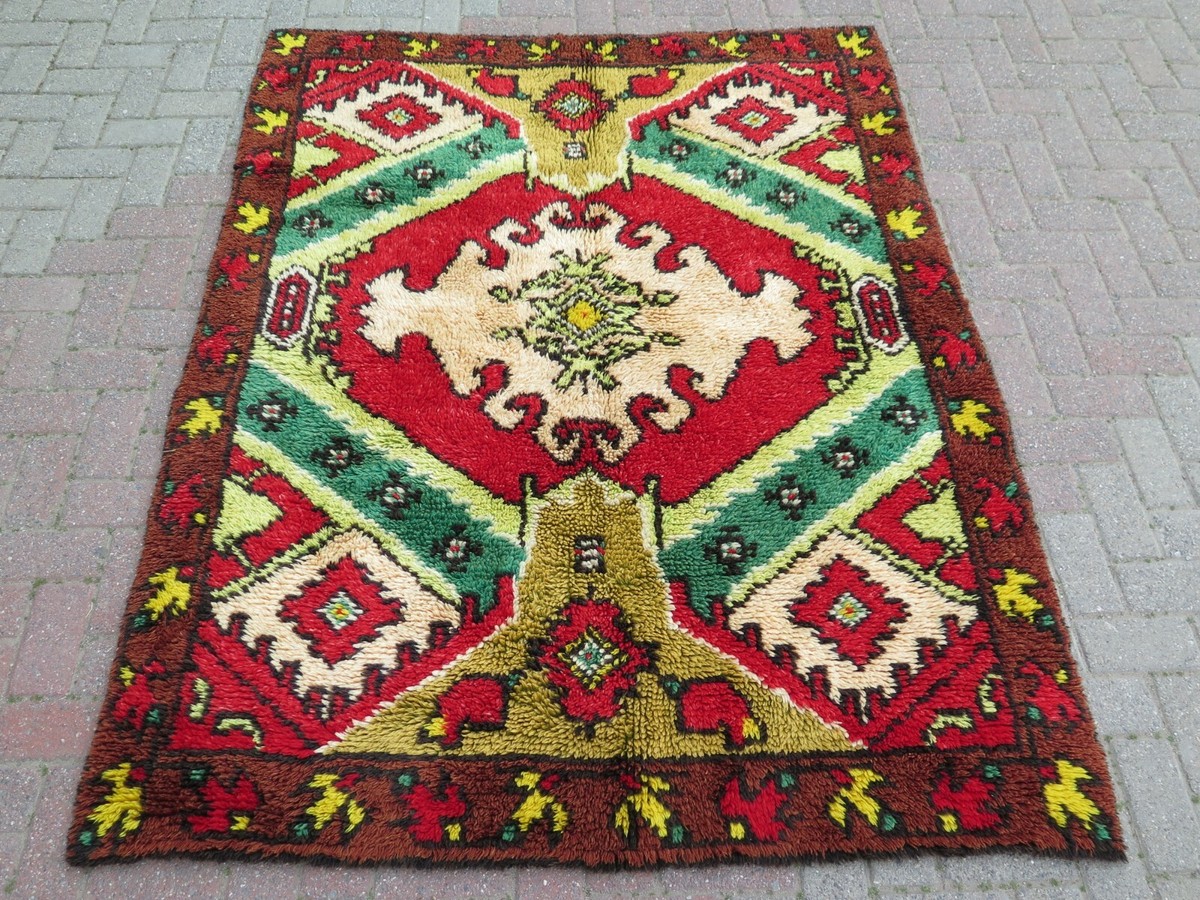 60×104 \"zig-zag” ViNTAGE TURKiSH RUG 6' x 10' Vintage Turkish Kilim Rug - Akira | Kuden Rugs