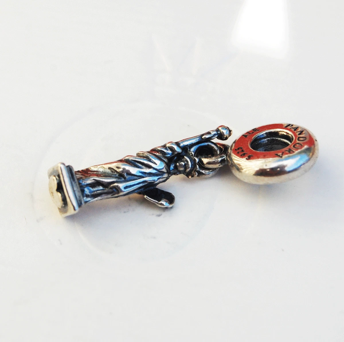 Statue of liberty store pandora charm