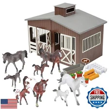 Constructive Playthings Deluxe Toy Horse Stable Playset with 8 Horse Toys and