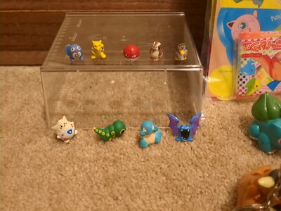 Pokemon 1997 Japanese Figure And Keychain Set Shogakukan Red And