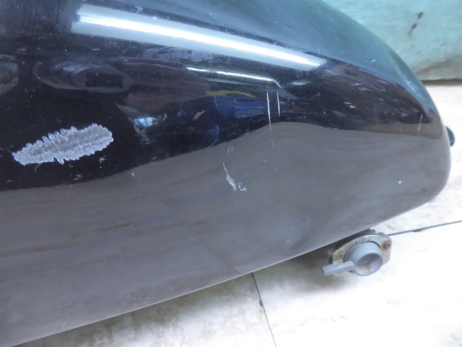 197882 Yamaha XS650 Twin Dual Petcock Gas Fuel Tank *Locked No Key