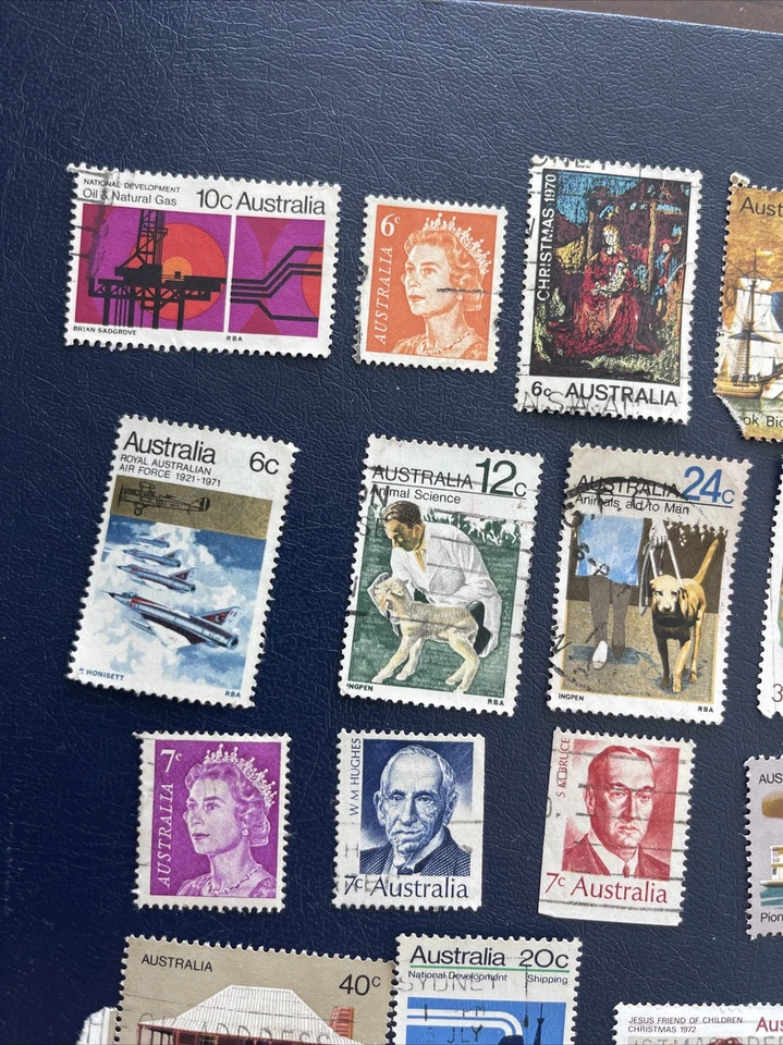 Australia 1970-1979 Mix 25 Plus 1 Block Stamps,   2 Mints,23 Used, Block CTO - Image 2 of 4
