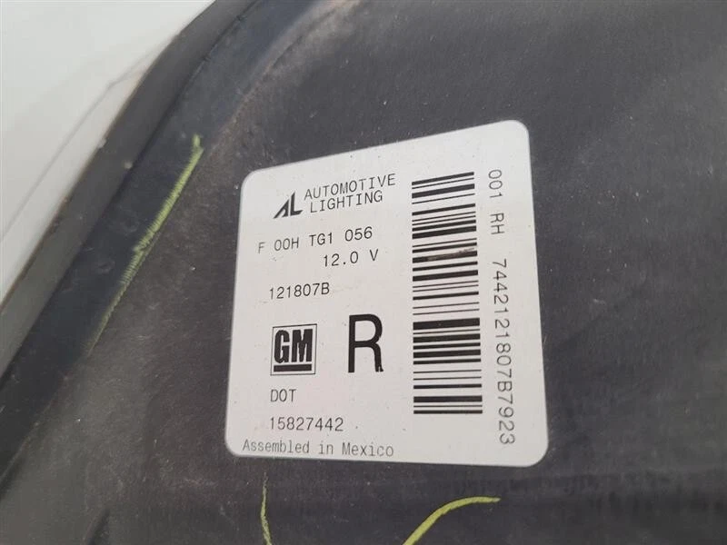 Chevrolet HHR 2008 conjunto de faros delanteros izquierdo del conductor Foto 2 de 4