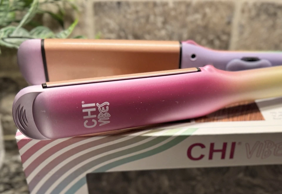 Chi Vibes “On The Edge” XL 1.5” Ceramic Hairstyling Iron- NIB - Image 4 of 4