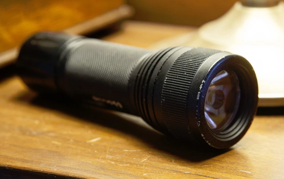 Linterna Hollis LED Mini 3 Foto 3 de 4