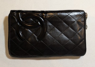 CHANEL Authentic CC Logos Quilted Wallet Purse Leather Big  display picture 1
