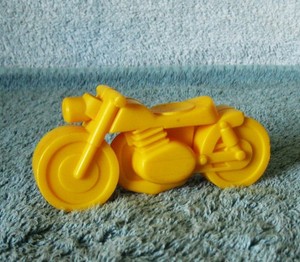 Vintage Hasbro Weebles YELLOW MOTORCYCLE from Camper Set 1970's - NICE!