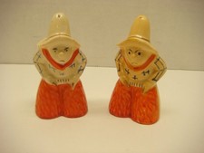 Vintage Pair 2 Cowboy S P Shakers Japan
