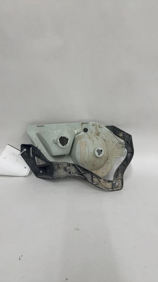 Chevrolet Avalanche 1500 2002-06 diestro conducción antiniebla (montado en parachoques) Foto 2 de 4