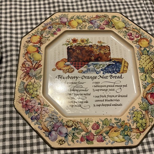 Vintage 1982 Avon Products Blueberry Orange Nut Bread Recipe Decorator Plate - Picture 11 of 15