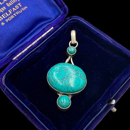 Pendentif Rétro Argenté Avec Grosse Pierre Turquoise Et Cordon Noir - Occasion - Style Bohème