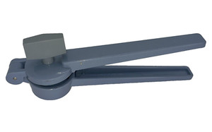 Ekco garlic press blue, hard plastic Screw handle turns Vintage