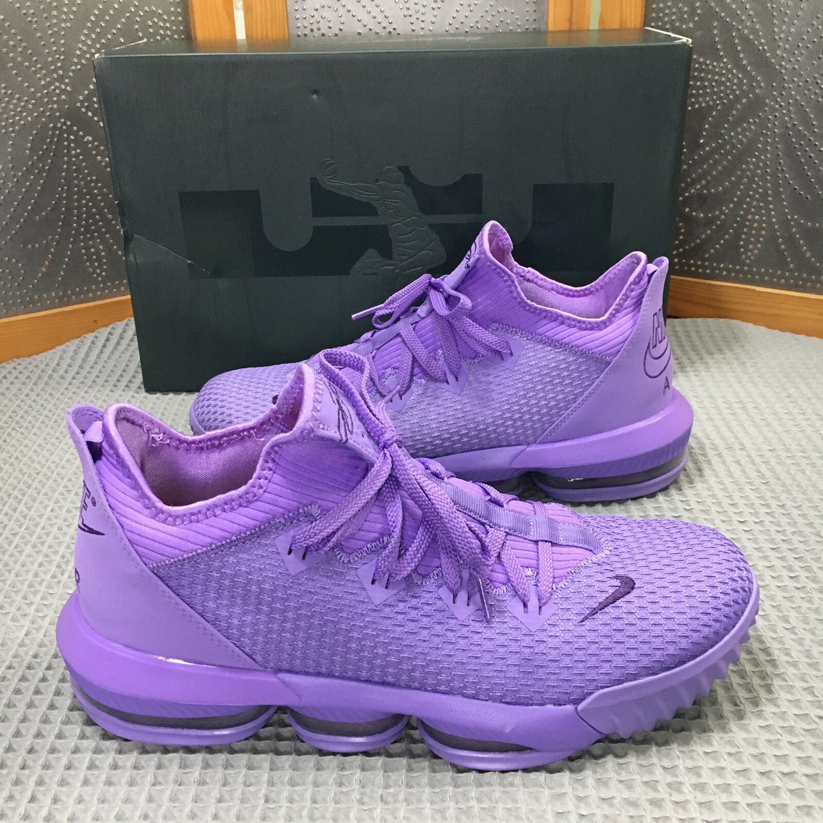 Nike LeBron 16 XVI Low Atomic Violet Men 12 Basketball Shoes