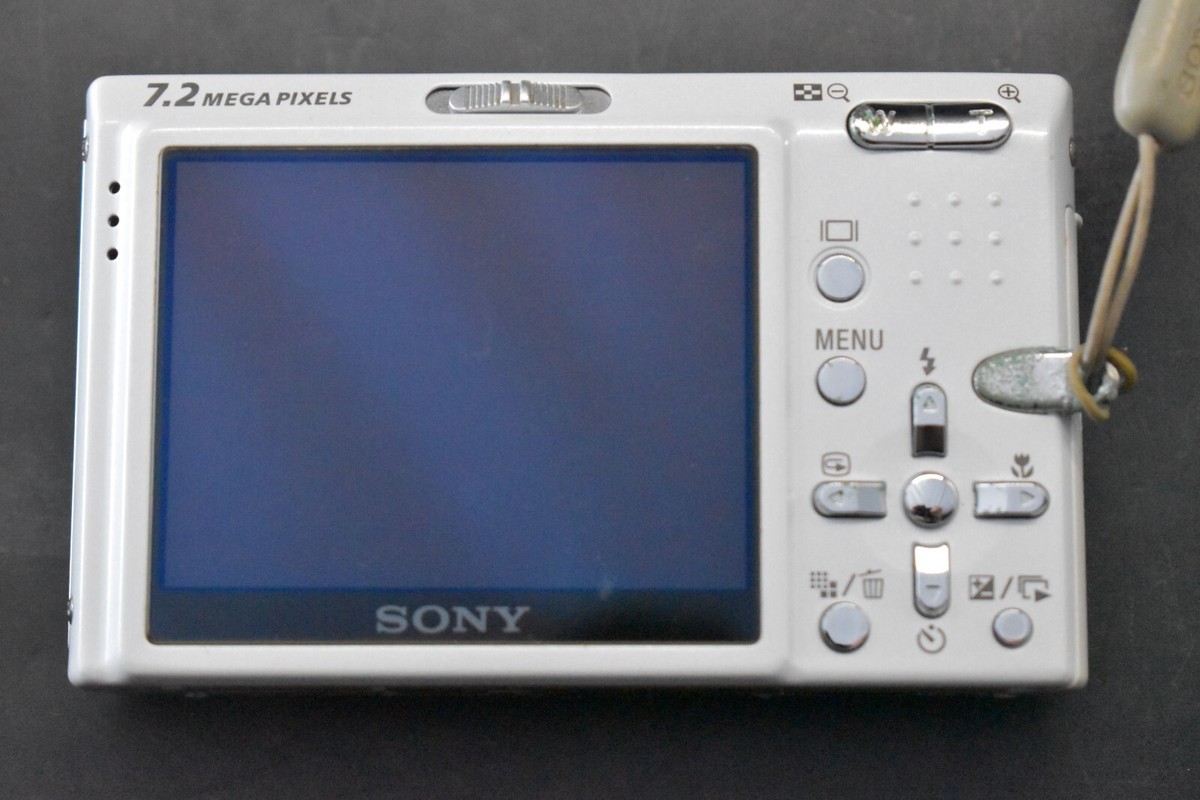 1 Yr Warranty] SONY Cyber Shot DSC-T10 White Compact Digital