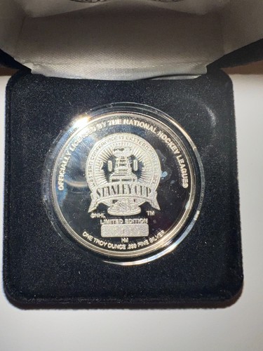 NJ Devils 2003 Stanley Cup Champions Highland Mint Silver Medallion - Picture 2 of 13